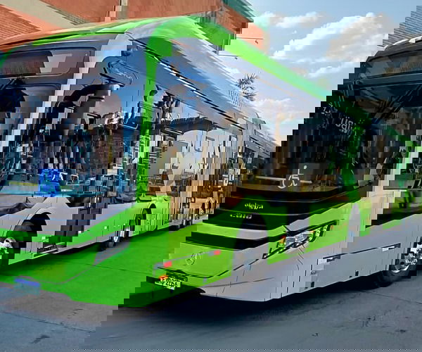 Négytengelyes, extrahosszú önjáró trolik állnak forgalomba São Paulóban