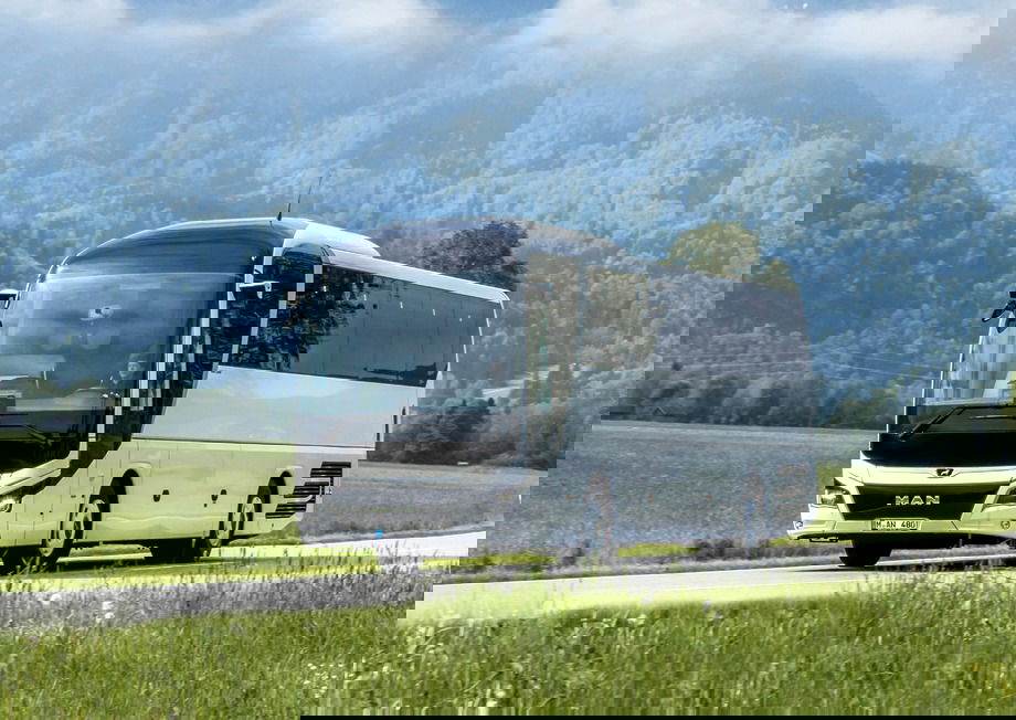 P Bus MAN LionsCoach 10 1