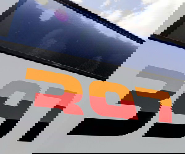 Újabb legendás járműveket mutat be megújulva idei hatvani retrónapján a Volánbusz