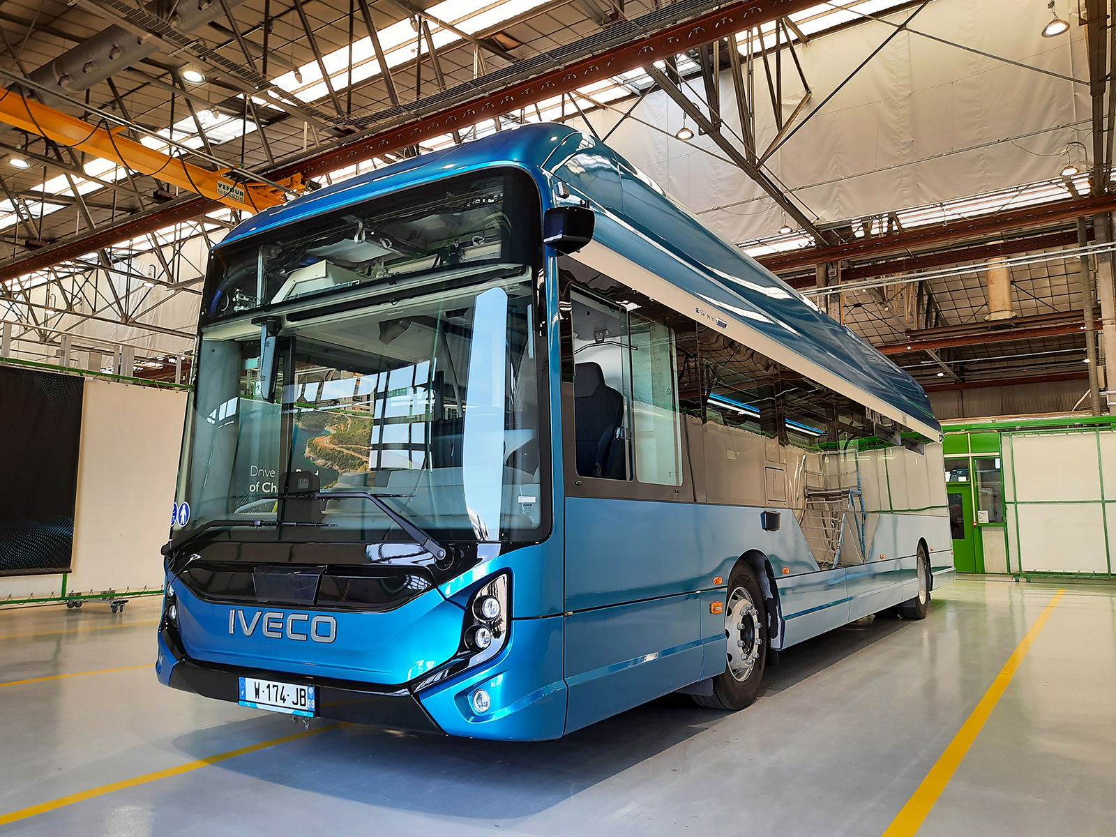 Sustainable Bus Awards 2025: bemutatkozik az Iveco új hidrogénbusza 9 20240627 132948b