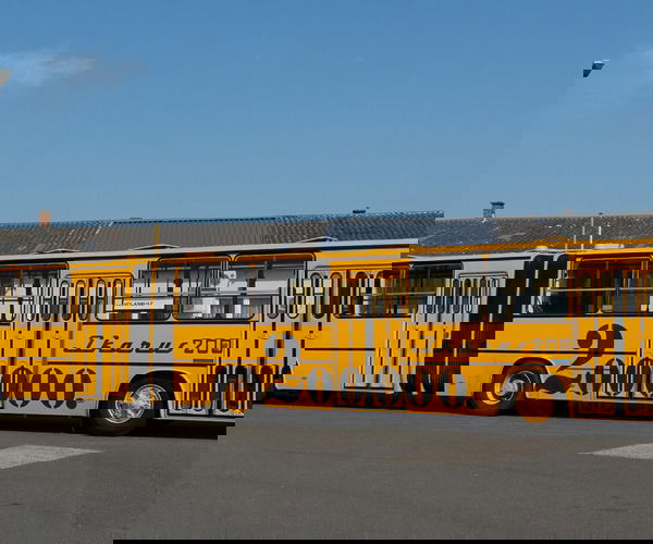 A kétszázezredik Ikarus 200-assal invitál győri fotóstúrára a Volánbusz