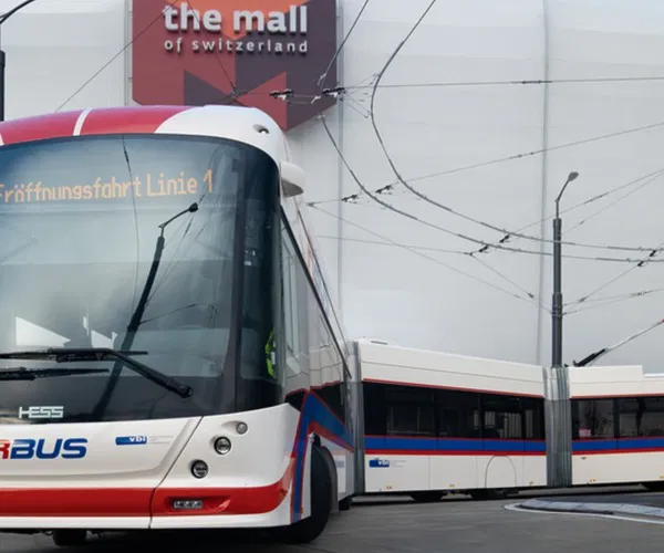 Ötvenhárom Hess önjáró trolibusszal frissít és vált ki dízelbuszokat Luzern