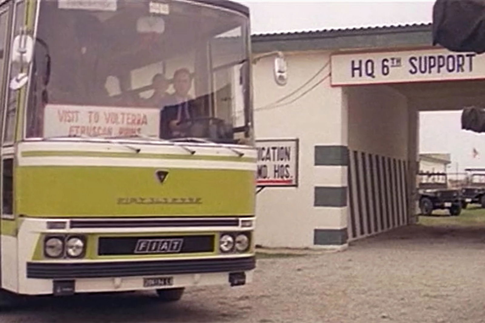 Ennek az ára 407! - autóbuszok Bud Spencer és Terence Hill filmjeiben 5 bsth buszok 3 cikkbe