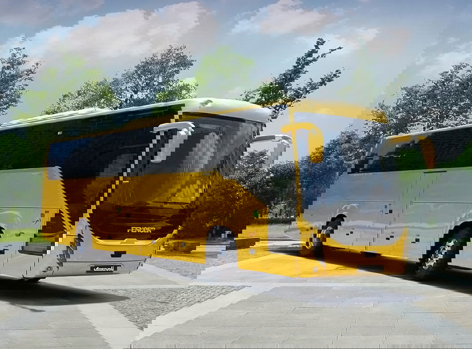 Az iráni piacon vezeti be elsőként a Higer az új Fencer f8 turistabuszt