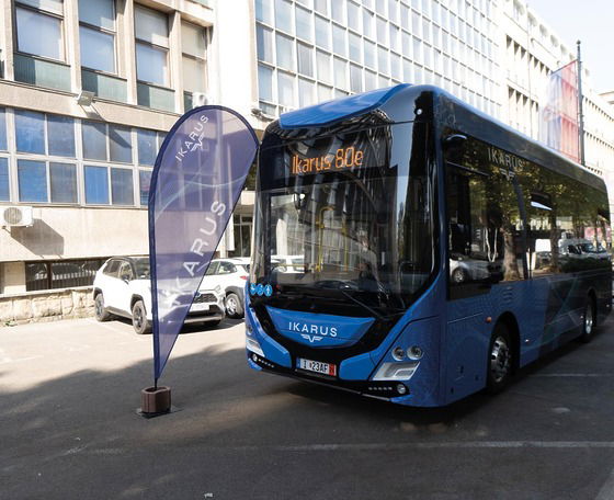 Belgrádban tesztelik az Ikarus 80e midibuszt