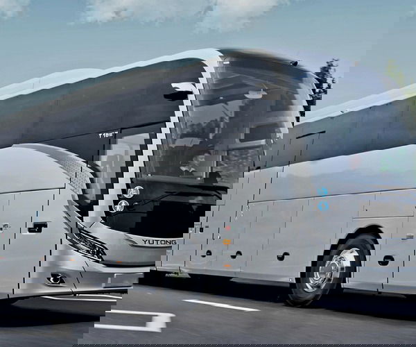 Nagyobb hatótávot, kiemelkedő tartósságot és villámgyors töltést ígér a CATL új akkurendszere