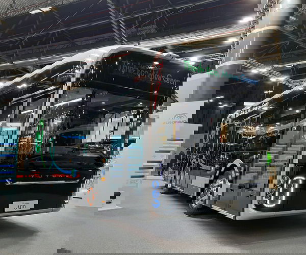 FIAA 2024: új elektromos midibusszal és fontos bejelentéssel érkezett a Yutong