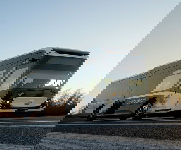 Levegőhöz jutott az Ebusco, viszont egyelőre felhagy az európai buszgyártással