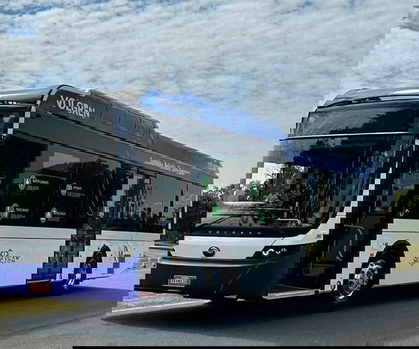 Közös fejlesztésű villanybuszt mutatott be a Volgren és a Yutong