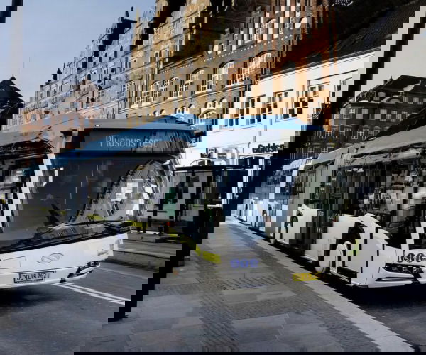 Duplacsuklós Solaris villanybuszokat vásárol a Volánbusz vallon megfelelője