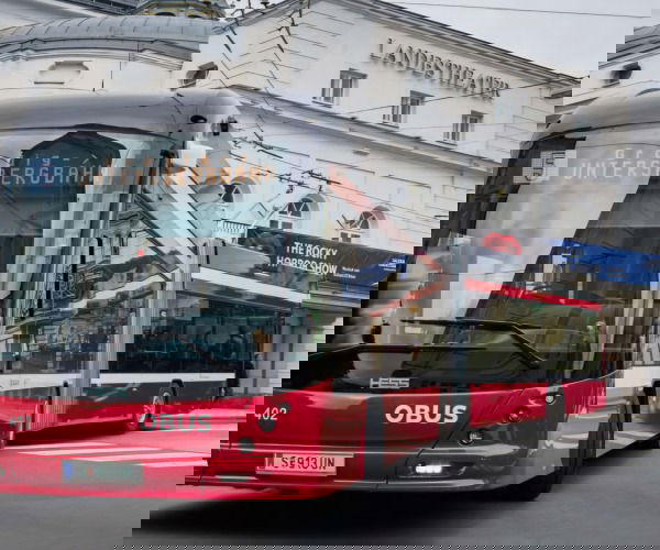 Nyolcvan darabos trolitendert nyert a Hess Ausztriában