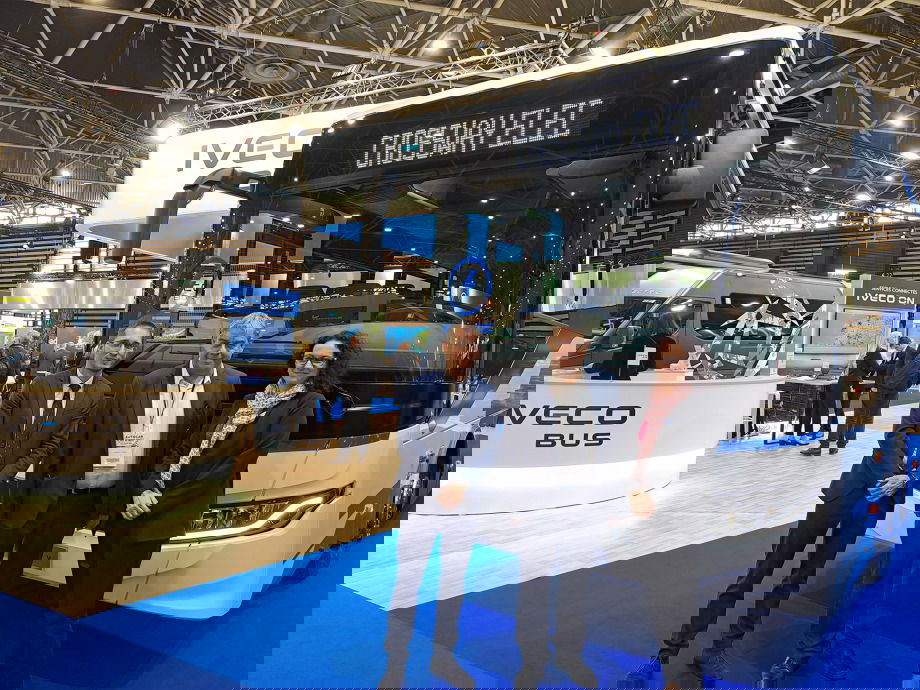 IVECO BUS 1 cimlapkep