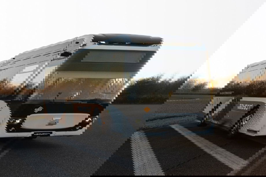 Több mint 16%-os dolgozói létszámcsökkentéssel indítja az évet az Ebusco 1 Presentation design 19 cimlapkep