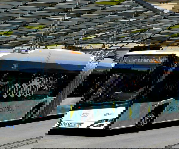 Hatvanegy önjáró trolibuszra írt ki pályázatot Esslingen am Neckar