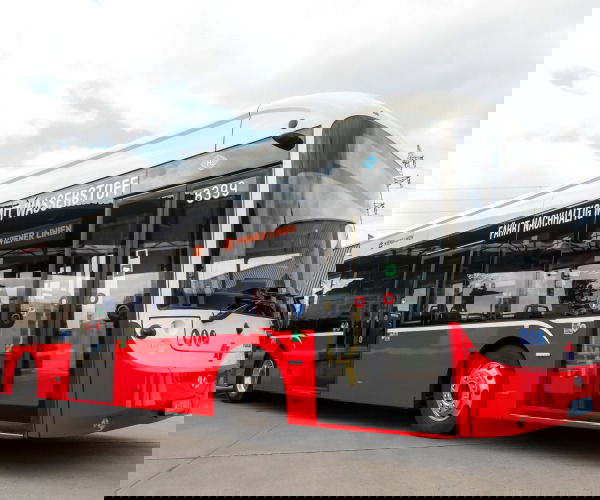 A Hyundai 700 bar nyomású hidrogénrendszerével szerelt autóbuszt tesztel Bécs