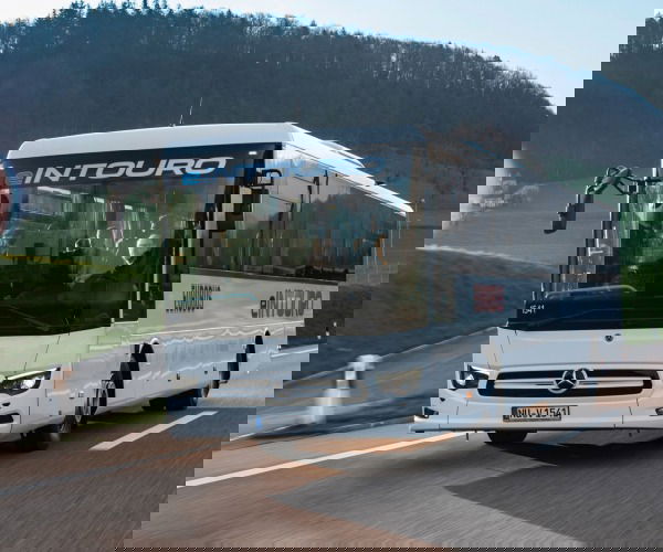 Túl van az első ügyfélteszten az elektromos hajtású Mercedes-Benz eIntouro