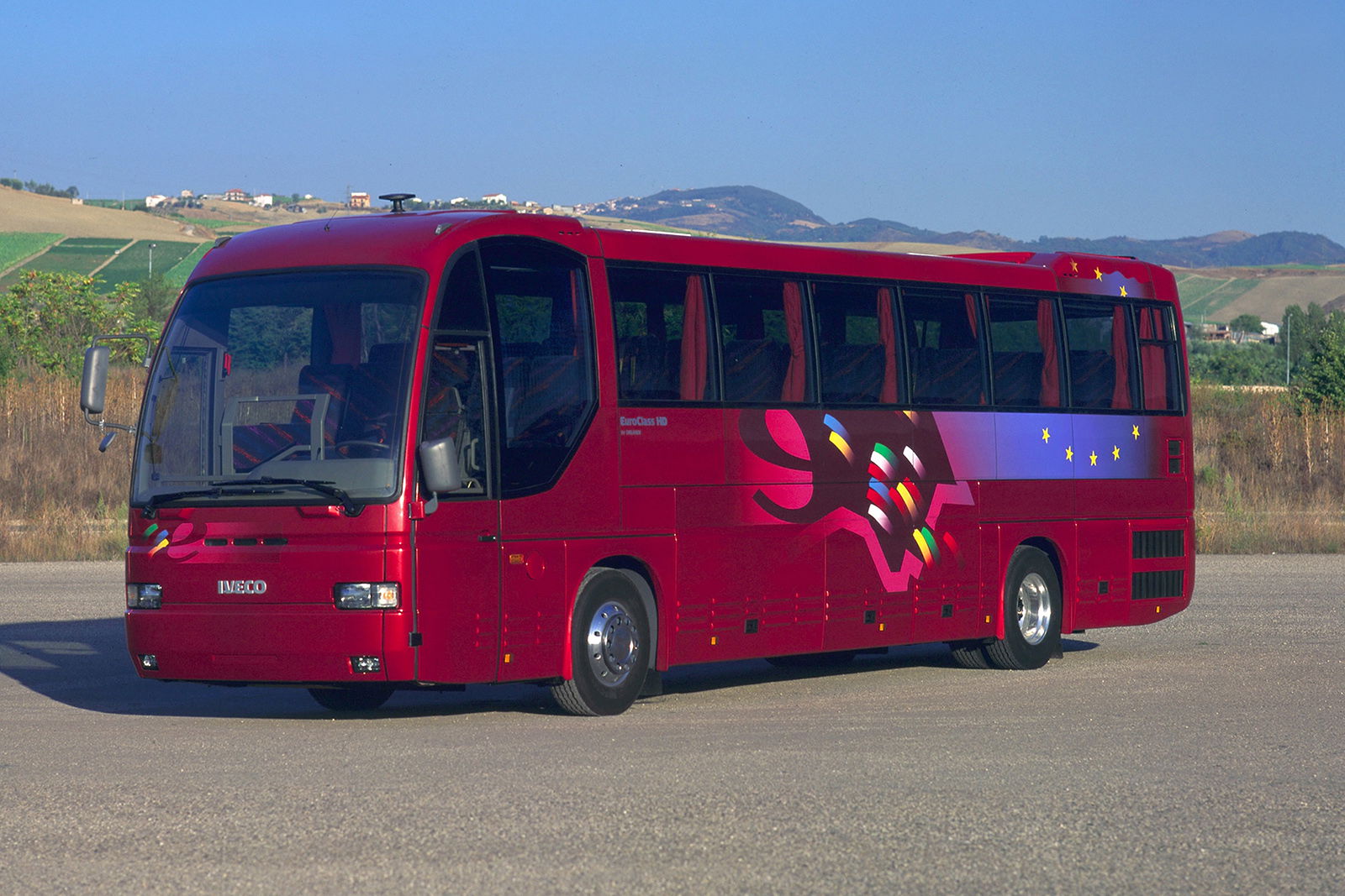 Alapításának ötvenedik évfordulóját ünnepli az Iveco 3 EuroClass cikkbe