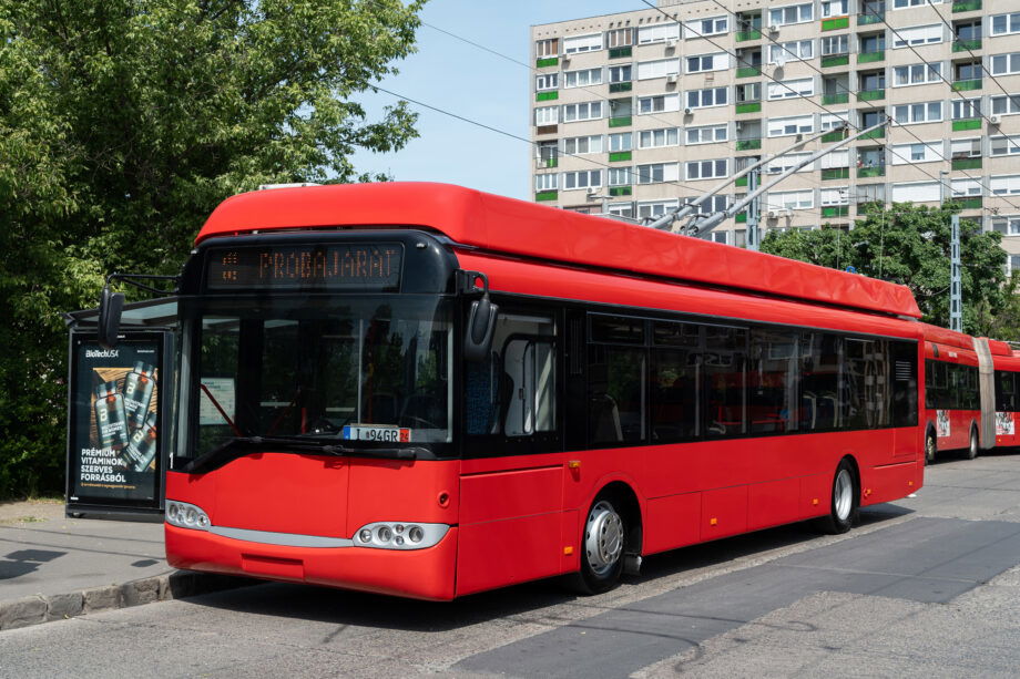 Hamarosan forgalomba állnak a BKV Nápolyból vásárolt Ganz-Solaris trolibuszai 6 I 94GR Ors