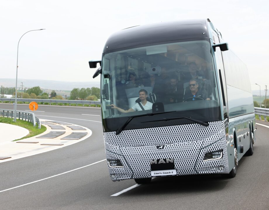 e eot man ecoach sneak preview 04 1