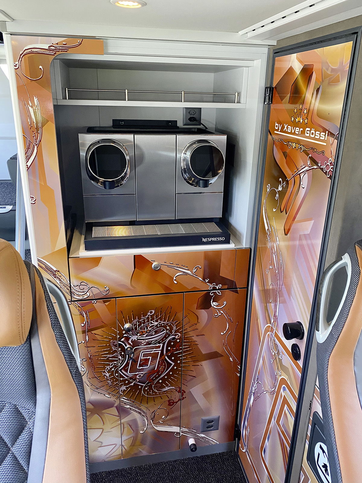 Svájci megrendeléseket teljesített a Setra 3 25DT113 003b