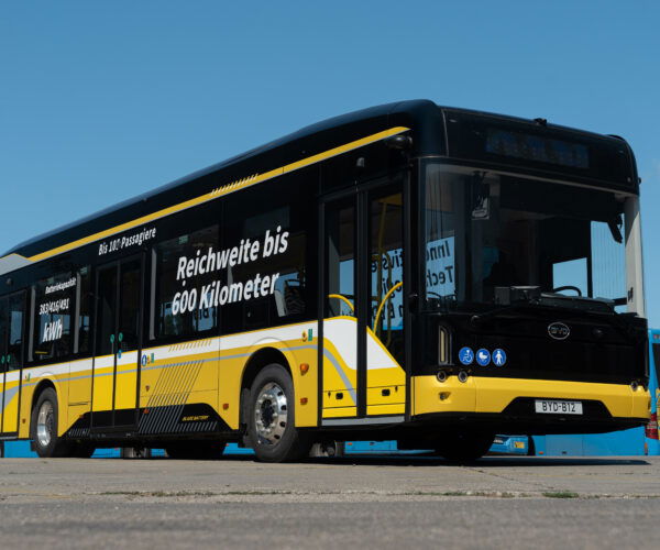 Egy BYD eBus B12 tesztelésével készül új elektromos flottája üzemeltetésére az ArrivaBus