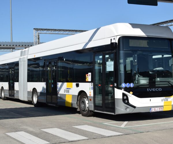 Túl nehéz, túl hosszú? – megrekedt a zéró emissziós járművekhez igazított új uniós méretkorlátozás