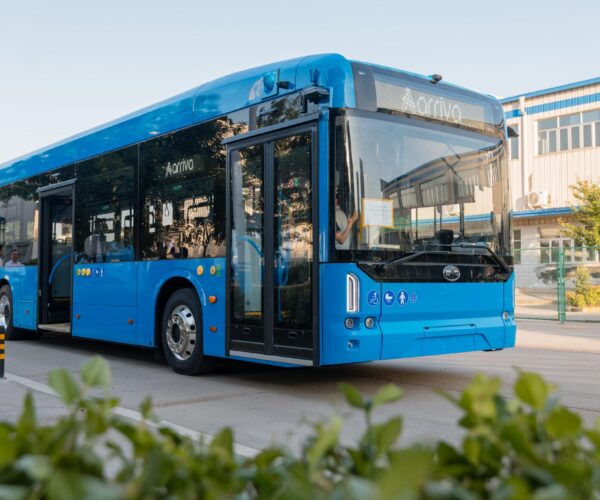 Megérkeztek az első fotók Budapest vadonatúj BYD eBus B12 villanybuszairól