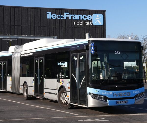 Teljes dízelkivonás jöhet a párizsi térség buszflottájában 2029-re