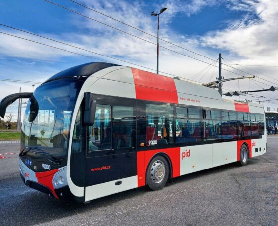 Át nem vett járművekkel rendezi a SOR a prágai trolibuszok szállítási késedelmét