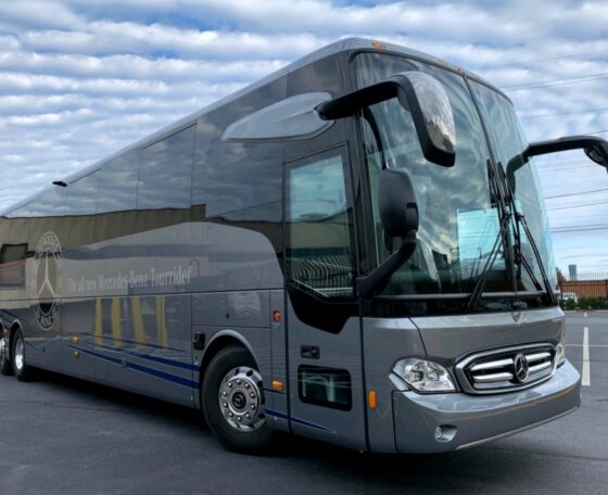 Új floridai bázist létesít a Daimler a Mercedes-Benz Tourrider modell átadására és karbantartására