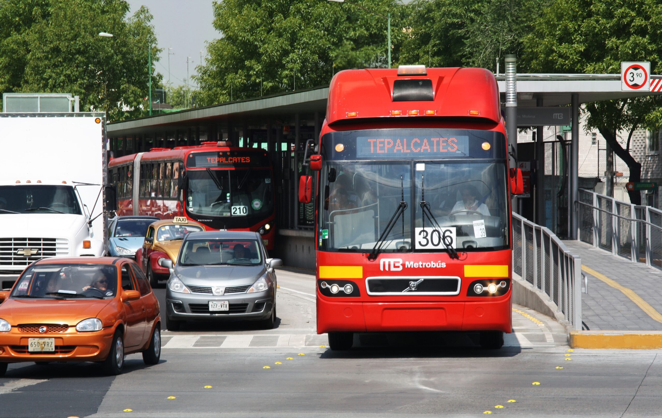 Húszéves a mexikóvárosi Metrobús – a világ egyik legnagyobb BRT-hálózata 2 Volvo 7300 Mexico 2009 3637 Original file 1 scaled