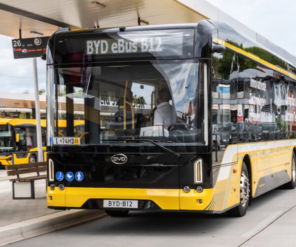 Tizenhárom darab Komáromban gyártott BYD villanybusz érkezik Kaposvárra