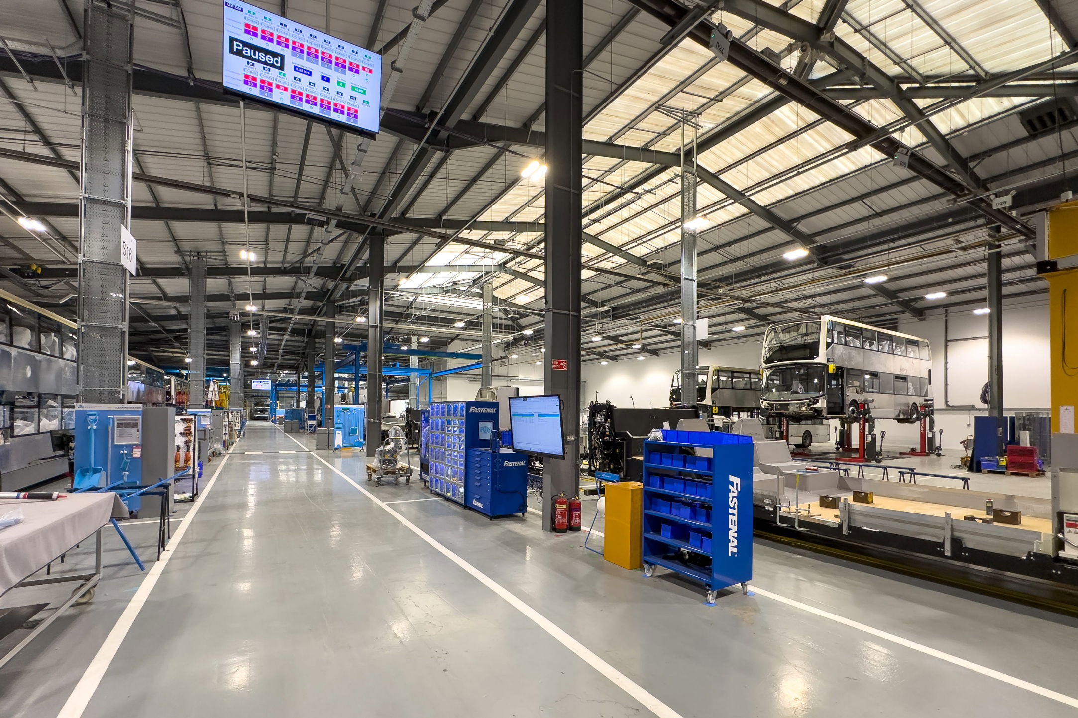 Kormányzati beavatkozással mentenék meg a skót buszgyártást, egyelőre maradnak az Alexander Dennis üzemei 4 Larbert 7