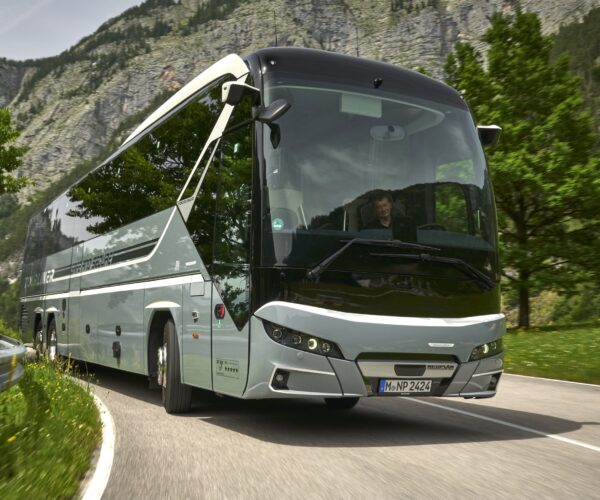 Török és kínai import nyomán változatlanul negatív az EU buszkereskedelmi mérlege