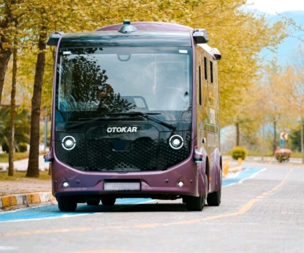 Nem tett le Kaposvár az önvezető buszok beszerzéséről