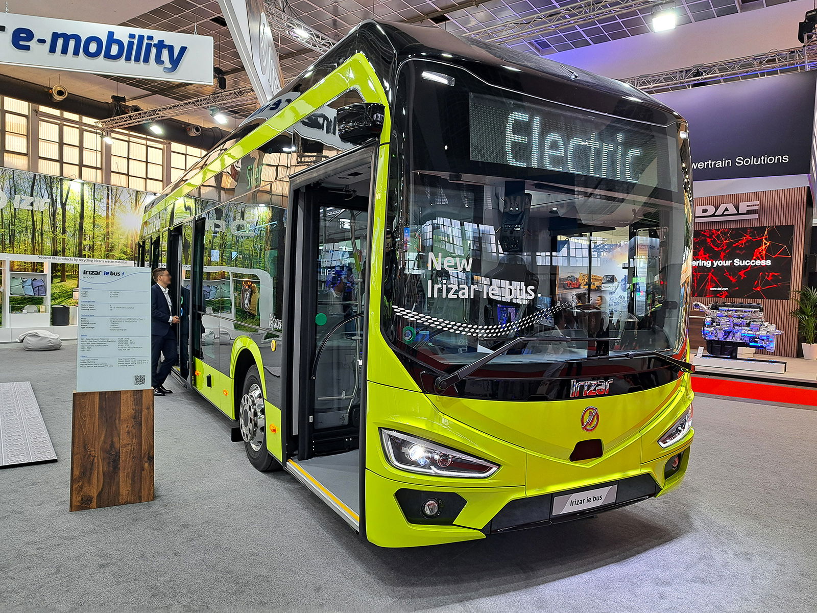 Busworld Europe 2025: egyszerre két világpremiert is tartott az Irizar 2 20251004 124800b