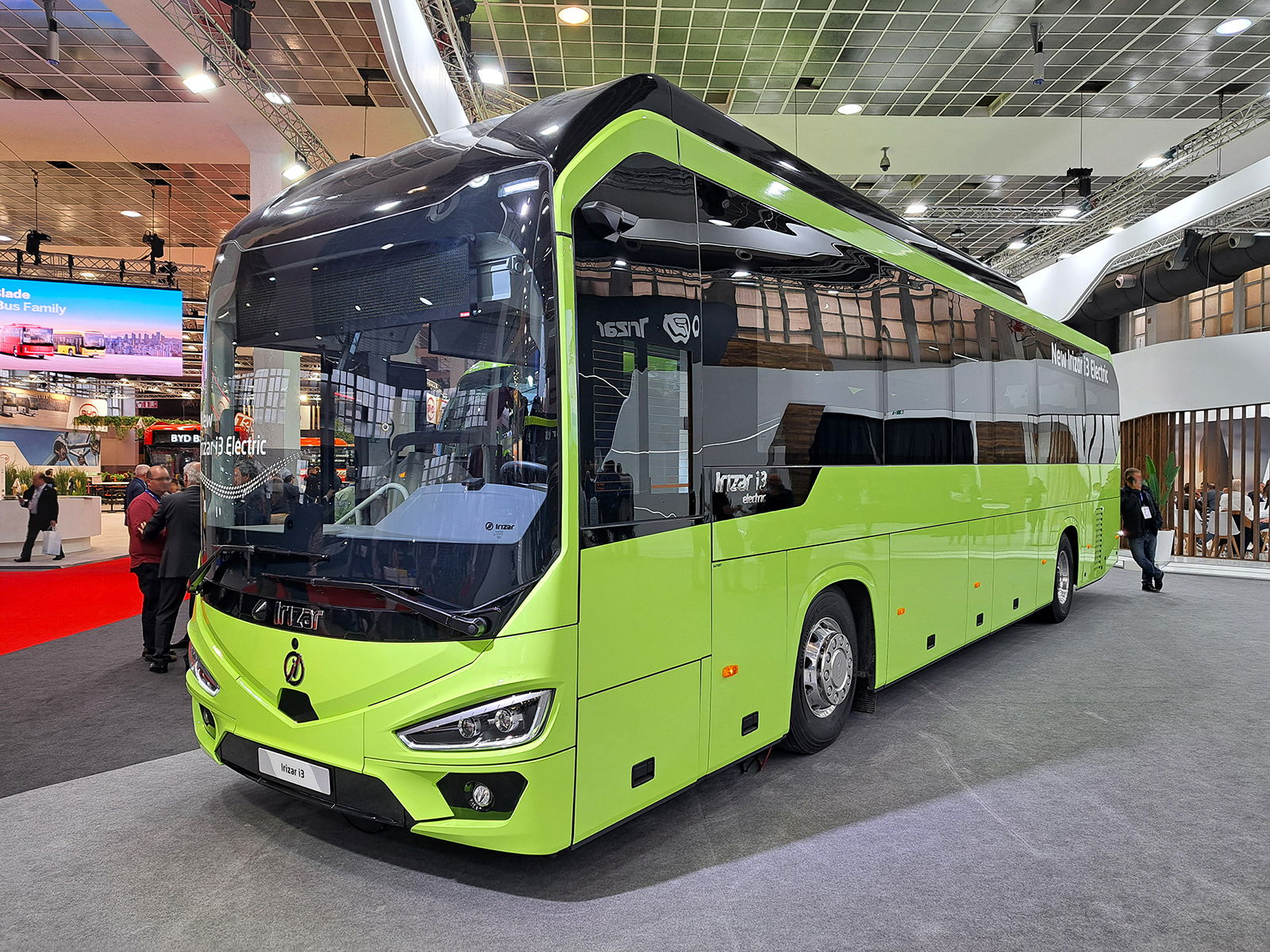 Busworld Europe 2025: egyszerre két világpremiert is tartott az Irizar 5 20251006 164811b
