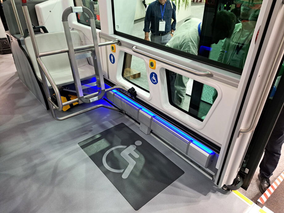 Busworld Europe 2025: egyszerre két világpremiert is tartott az Irizar 4 20251006 165027b