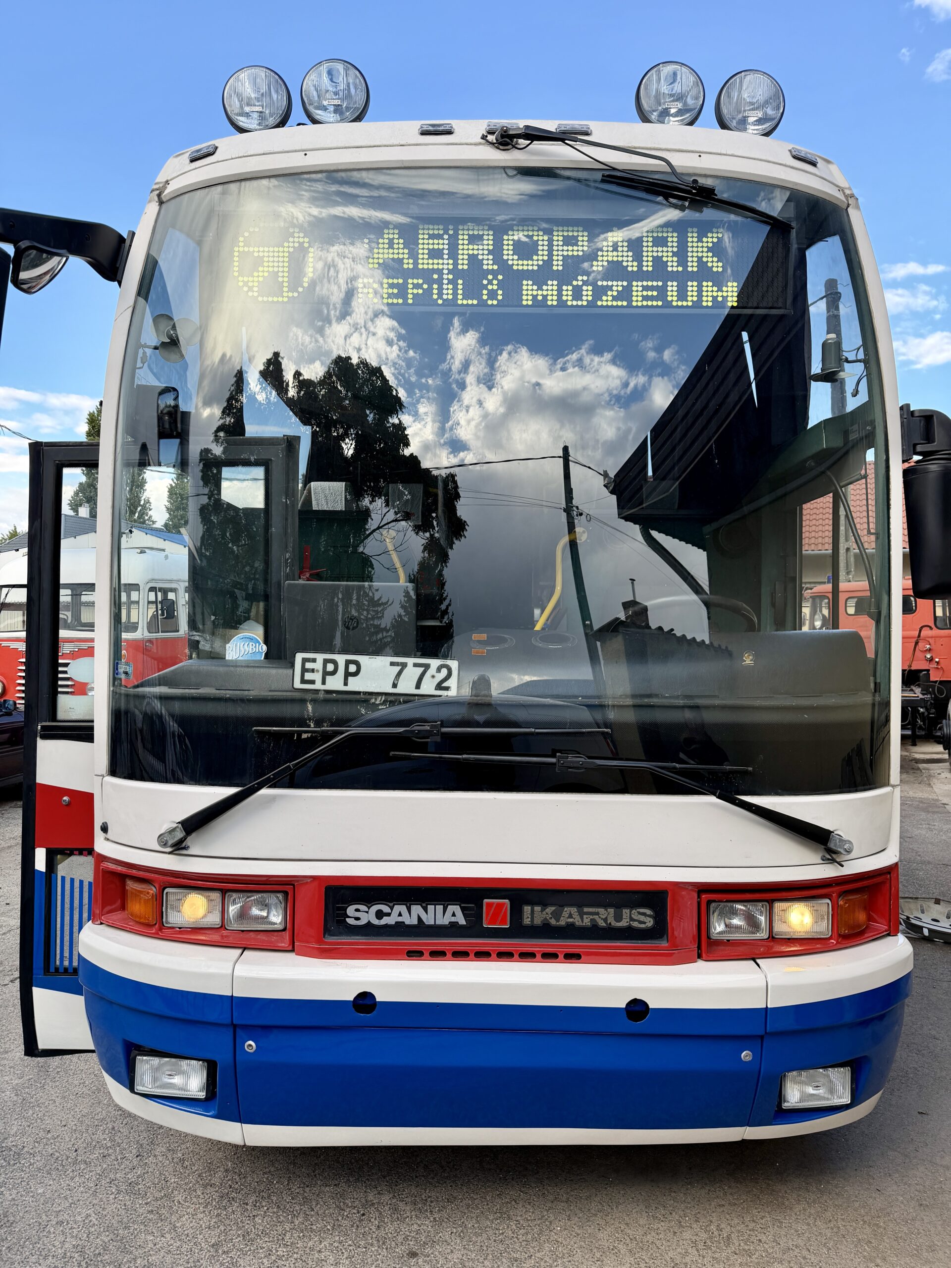 A VII. Ferihegyi Ikarus Találkozón mutatja be Svédországból hazahozott Ikarus EAG E98-asát a Beaver Tradition 3 IMG 0044 scaled