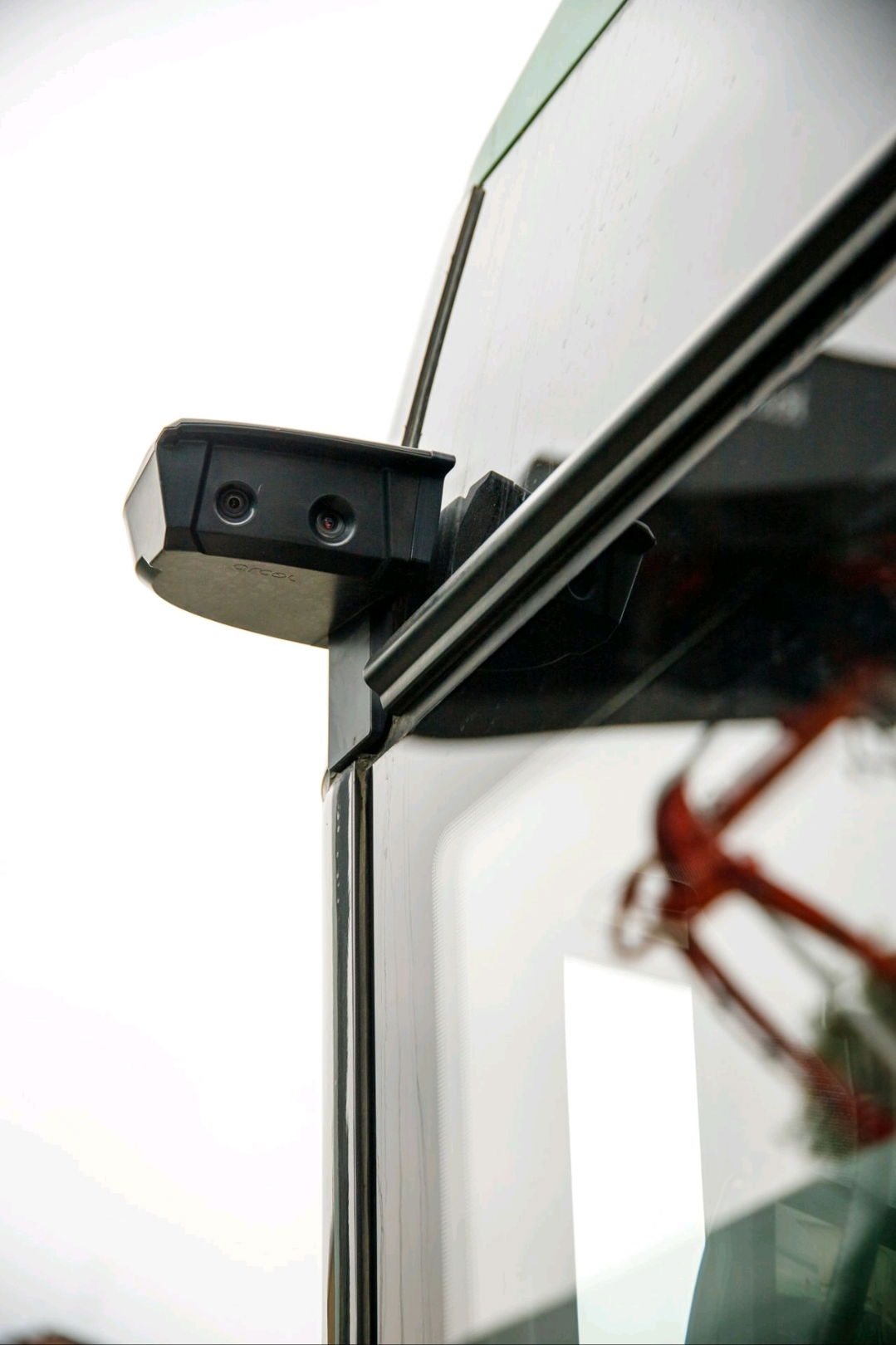 Milánó 105 darab, 700 kWh-s akkumulátorral szerelt csuklós Solaris villanybuszt állít forgalomba 6 Screenshot 20251017 092722 LinkedIn