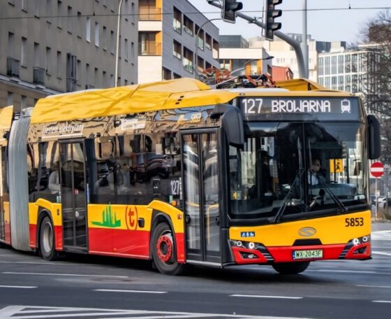 Újabb 50 Solaris villanybuszt vásárol Varsó a szeptemberben megrendelt 79 mellé