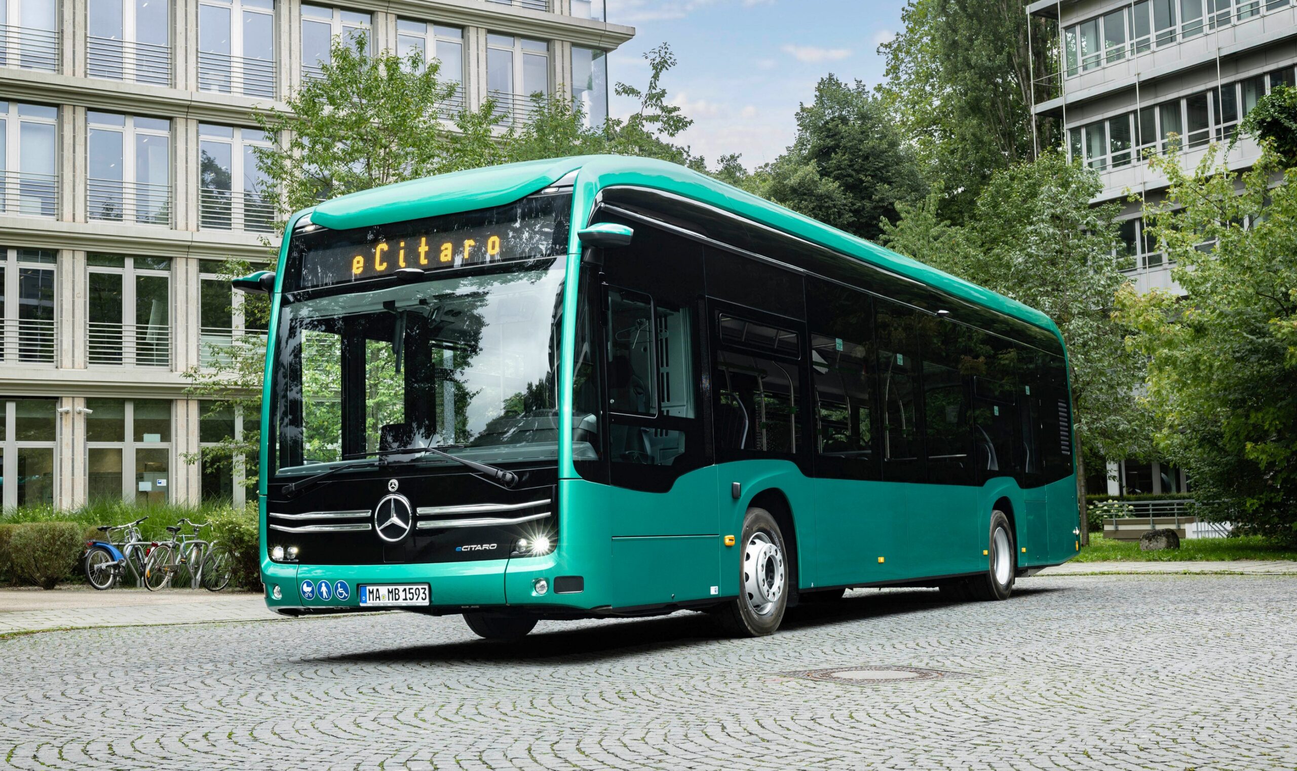 Globális átrendeződés az elektromos autóbuszpiacon – gyorsul a villamosítás és a gyártói verseny 2 25DT190 007 scaled