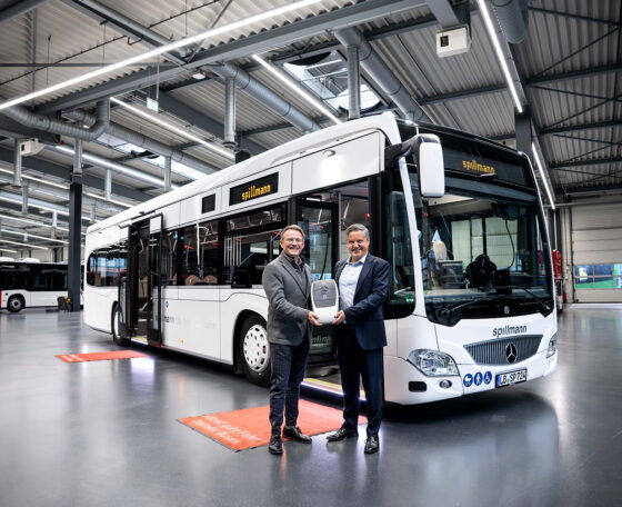 Luxuslimuzinokat idéző Mercedes-Benz Citaro Hybrid érkezett a Spillmann flottájába
