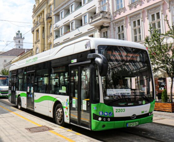 Nem hat, hanem tizenkét BYD villanybusz érkezik Miskolcra 2026-ban