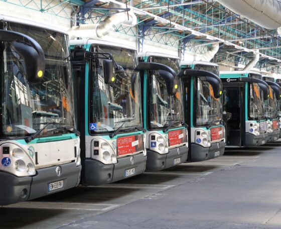 Négyszáz párizsi autóbuszt adományoz Ukrajnának az Île-de-France Mobilités