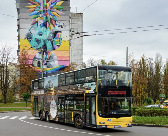 Hétvégi tesztüzembe álltak Kijev berlini eredetű emeletes MAN autóbuszai
