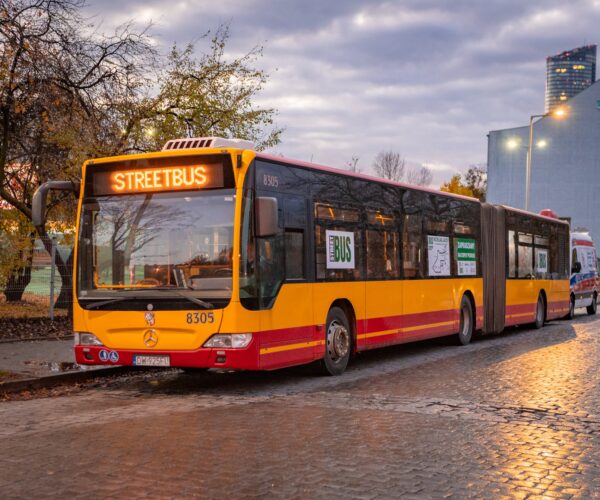 Ismét szolgálatba állt Wrocławban a Streetbus, a rászorulóknak nyújtott mobil menedék