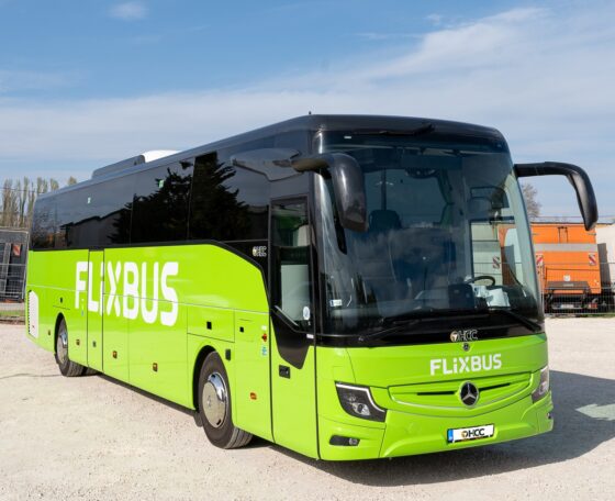 Magyar üzemeltetővel indít új közvetlen járatot Prága és London között a FlixBus