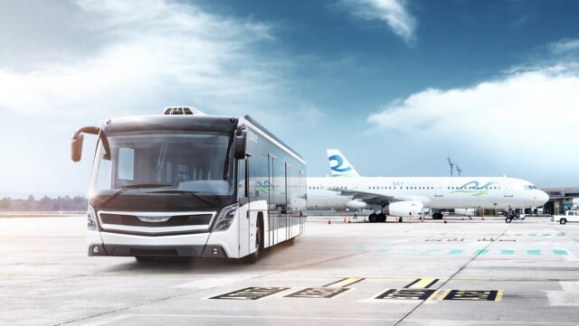 A COBUS elektromos járműveire cseréli apron-buszait a vilniusi repülőtér