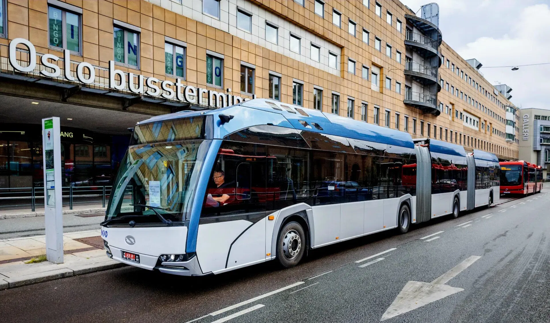 Duplacsuklós buszok a jog és az infrastruktúra szorításában – európai gyakorlat és hazai lehetőségek 18 24meters20buss Solaris 20250828 105 3 1920x1128 1